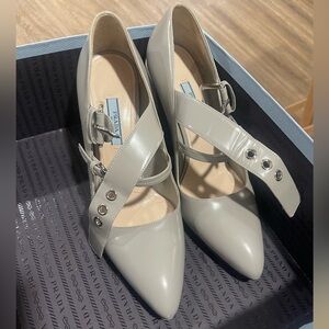 Prada Women's Light Gray Leather Heels – Size EU 38 (US 7.5)